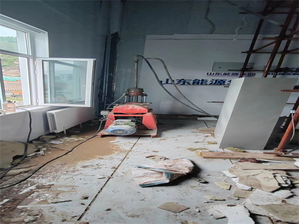 清城地基基础下沉墙体裂缝加固注浆顶升施工